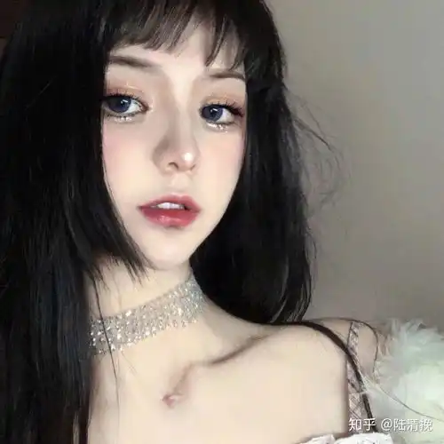 有哪些好看的女头像