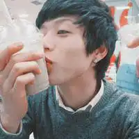 短发情侣头像小清新