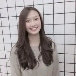 最新欧美流行发型女美图作品图