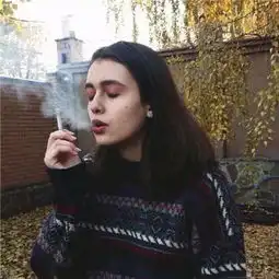 欧美风头像女生霸气时尚高清听歌最怕应景触景最怕生情