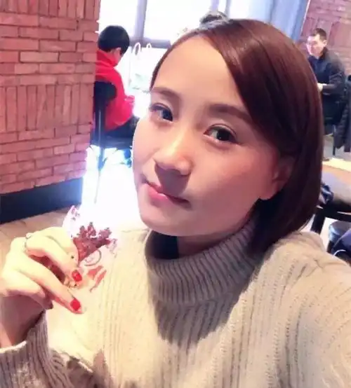 为追寻7年前的初恋味道,美女大学生毕业后苦学厨艺三年,最后竟然...