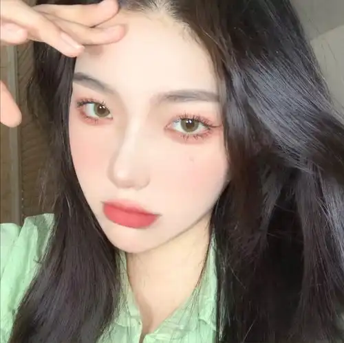 真人女生头像高质量精致女孩