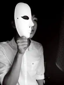 好有型的帅男生qq透明素材皮肤梦境里你总是来客串