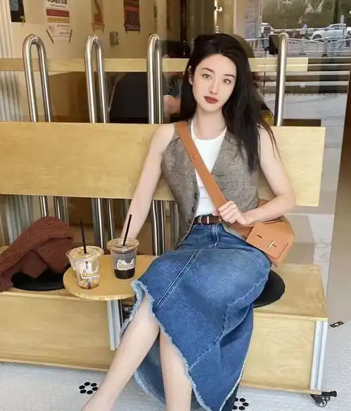 混搭风火了,偏爱小众风格女生别错过,看不懂才高级
