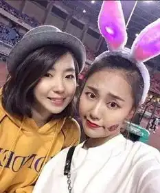周杰伦演唱会diss前男友视频分享周杰伦演唱会小仙女是炒作吗