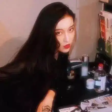 头像不要笑我没长大,我只是不想活的太复杂