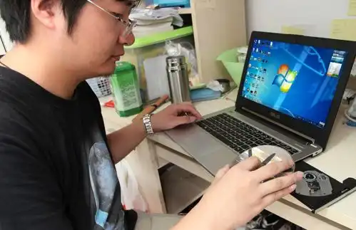 当下大学男生的普遍现象,宁愿宅在寝室里打游戏,也不主动追女生