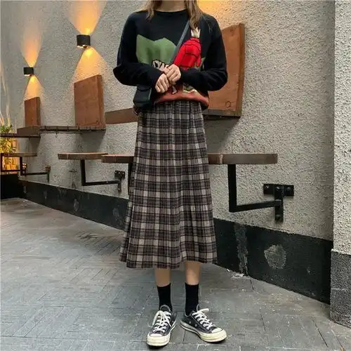 盘点女生闭眼可入的百褶裙,简洁时尚还好看,减龄效果更不用说