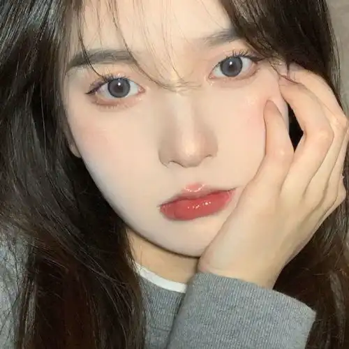 精选优质温柔小众好看的女生头像302