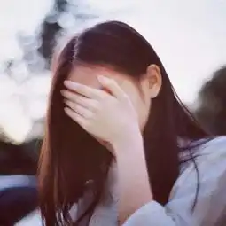 脸上长痘的女人,难留住男人