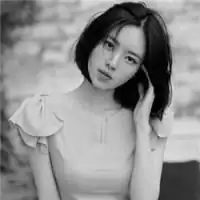 女生黑白头像唯美去爱去见去想念