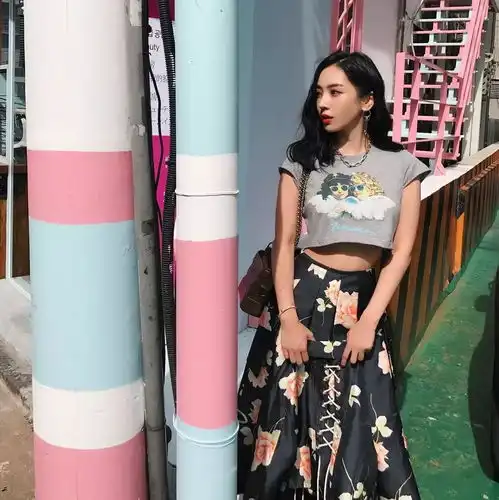 这个36岁高龄的日本网红小姐姐,火到半个日韩娱乐圈都是她的好朋友