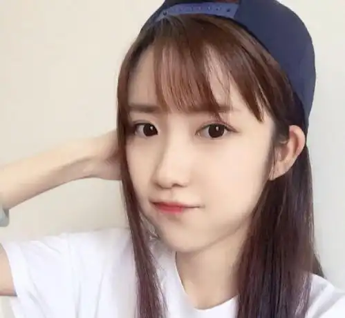 女生爱做的3个小恶习,会导致大饼脸,傻姑娘赶紧改掉