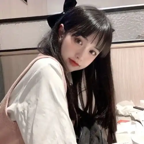 女生头像真是个可爱又浪漫的麻烦