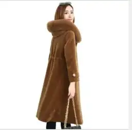 高档精品新款颗粒羊毛狐狸毛海宁皮草外套羊剪绒大衣女皮毛一体中长款