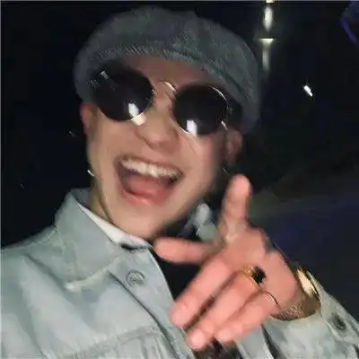 头像祝今后的我们披着各自的骄傲互不打扰