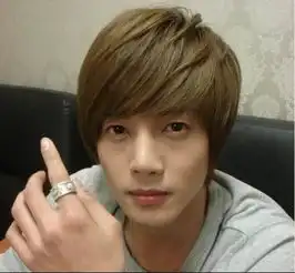 给几个男式中等长度发长的发型