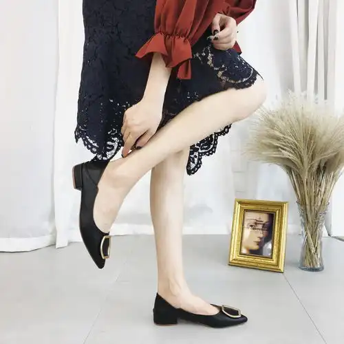 适合矮个子女人们的3种平底鞋,比穿高跟鞋有气质,关键还舒服