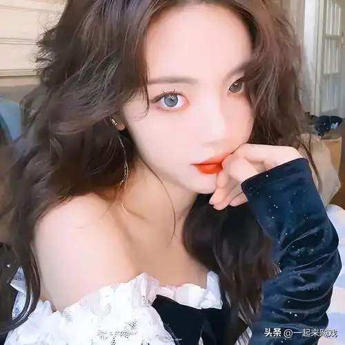 美少女杨超越,甜美可爱,美艳动人