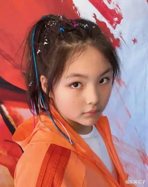 李湘12岁女儿画作获金奖,将在法国巡展,网友花钱砸的