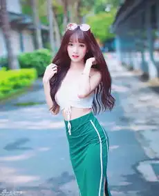 可甜可媚身材超好的运动女孩