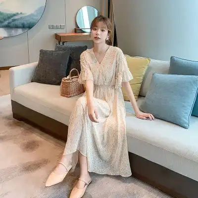 2020夏新款女式雪纺连衣裙碎花显瘦气质女神范仙女气甜美复古长裙