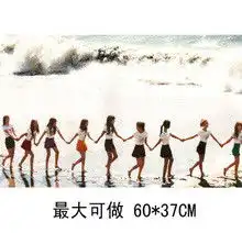 少女时代九个人穿着小裙子,白t恤的照片
