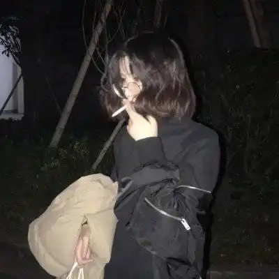 女生抽烟头像霸气社会女头像霸气十足抽烟系列