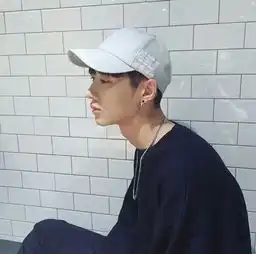 不想有情有义只想有钱有你