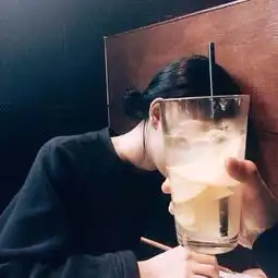你在路上随便遇到的一个人,都是别人做梦想遇到的人才行