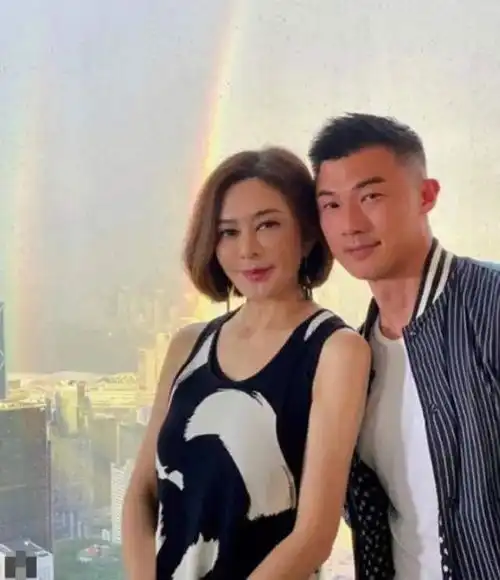 香港老牌女星单身成群三大共同点嫁入豪门绯闻缠身难遇真爱