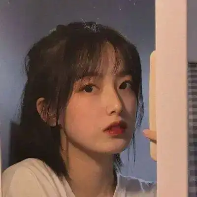 女生头像好看的ins风女头像
