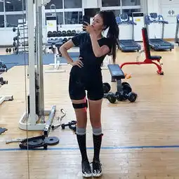 韩国美女职业球手童颜反差萌逆天长腿惊人