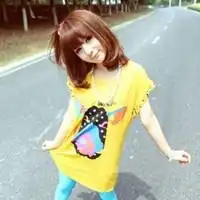 求qq头像,偶是女生喜欢漂亮多彩的图片和唯美图片