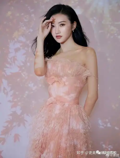 女性如何培养优雅的气质