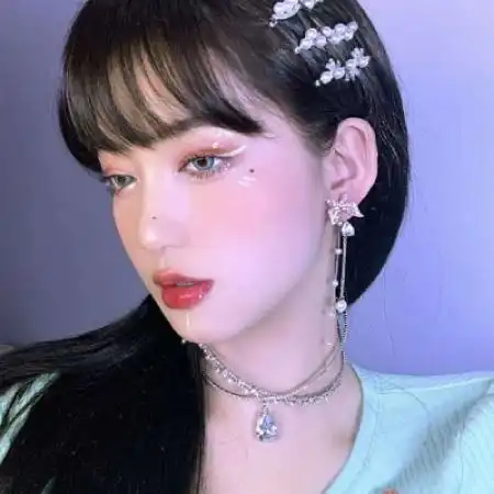 唯美时尚女生头像迷失在一瞬的永恒