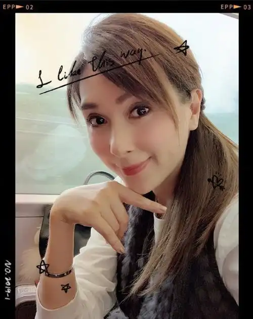 45岁杨恭如近照像18岁少女,网友身材太好了吧