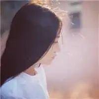 别离是为了重聚意境唯美女生头像