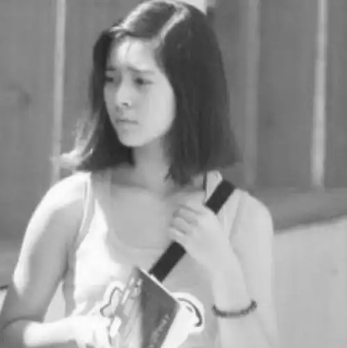 姜文自曝女儿是世界上最美丽的女人,本以为王婆卖瓜,看清正脸岳父先叫了