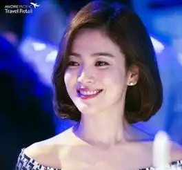 据说女生剪短发特别丑,所以还是别剪了时尚频道