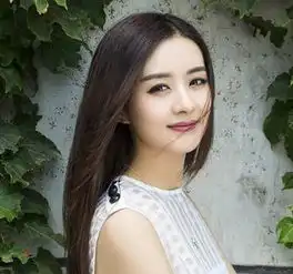 网评中国十大杰出80后文牧野郎朗季利娜上榜