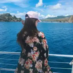 简约小清新背影头像好看的女生吃醋怀疑不是小气是害怕失去