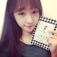跪求一个好看的萌萌哒的女生头像,然后配一个好听好看的名字