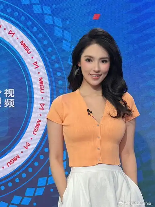 美女体育主播百变造型御姐甜妹你喜欢哪款