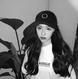 追了10年的女人,突然答应嫁给我,我却破口大骂