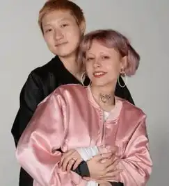 吴卓林欲找成龙认爸爸女友鼓励她找回姓氏不想你被叫私生女