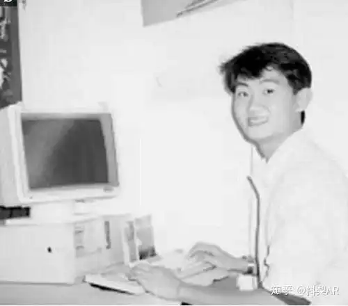 能否终结手机时代微软hololens2深度测评体验