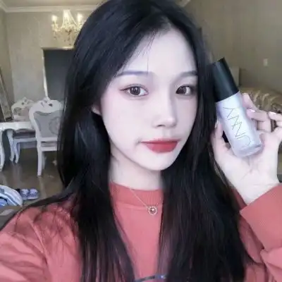 漂亮女生头像,一个人保持着可爱的模样