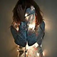 欧美系狂野堕落女生头像我一个人沉醉