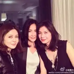 她是最美港姐,47岁丧夫,53岁又把自己活成了少女的模样